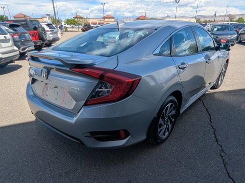 Used 2018 Honda Civic EX image 5