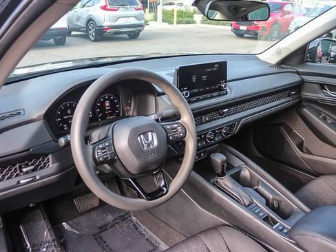 Used 2023 Honda Accord EX image 22