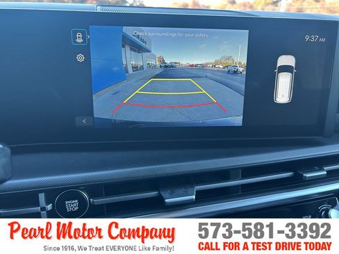 Used 2025 Hyundai Santa Fe XRT image 17