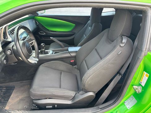 Used 2010 Chevrolet Camaro LT RWD image 23
