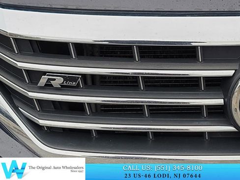 Used 2021 Volkswagen Passat 2.0T R-Line image 22