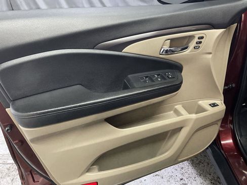 Used 2022 Honda Pilot Special Edition image 13