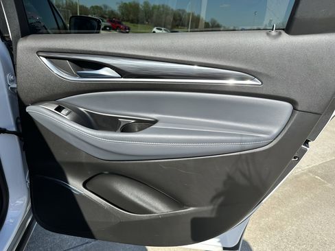 Used 2023 Buick Enclave Essence w/ Experience Buick Package FWD image 30
