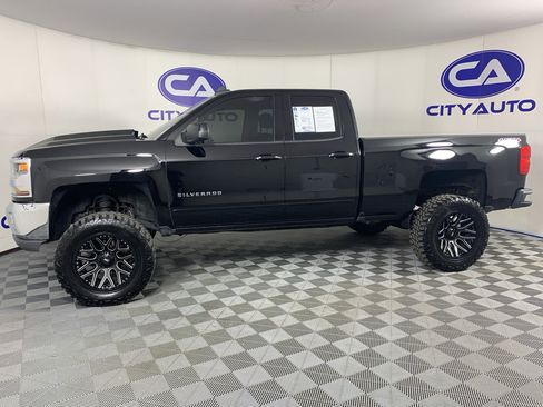 Used 2017 Chevrolet Silverado 1500 LT w/ All Star Edition image 6