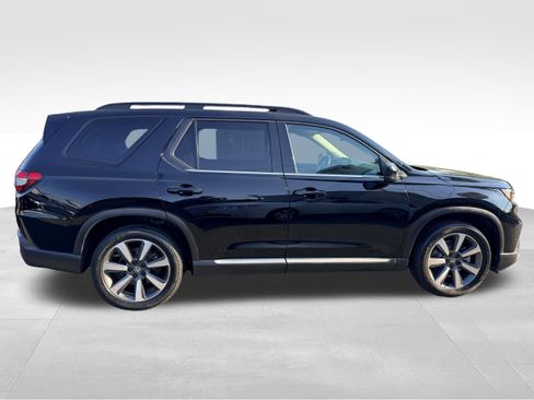 Used 2024 Honda Pilot Elite image 4