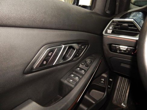 Used 2021 BMW 330i xDrive Sedan w/ Premium Package image 20