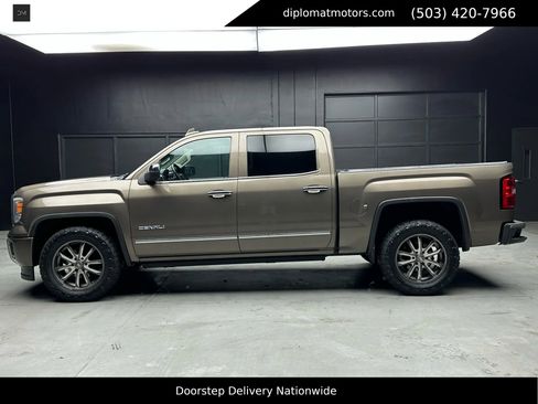 Used 2015 GMC Sierra 1500 Denali w/ Driver Alert Package image 3