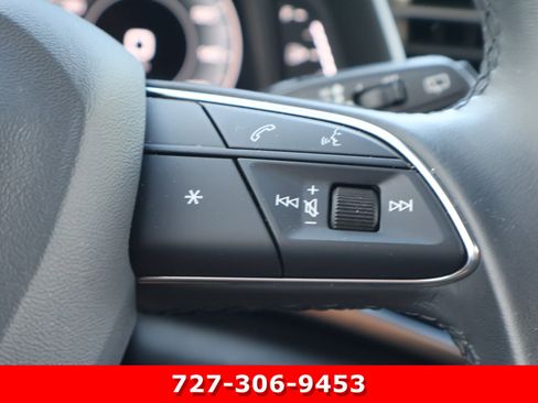 Used 2023 Audi Q8 Premium Plus image 24