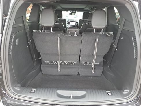 New 2026 Chrysler Pacifica Limited w/ S Appearance Package FWD image 6
