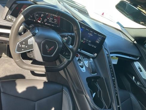 Used 2023 Chevrolet Corvette Stingray Coupe w/ 1LT RWD image 4