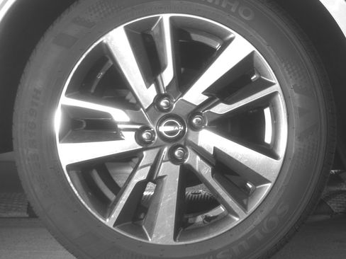 Used 2025 Nissan Versa SV image 15