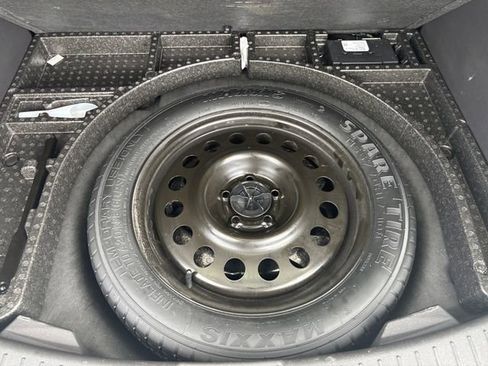 Used 2018 Ford Escape SEL image 23