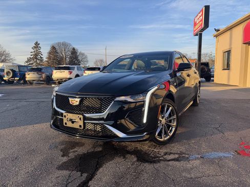 Used 2020 Cadillac CT4 Sport image 2