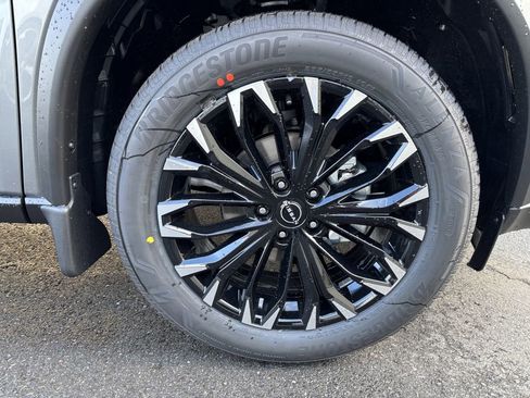 New 2026 Nissan Rogue SV image 9