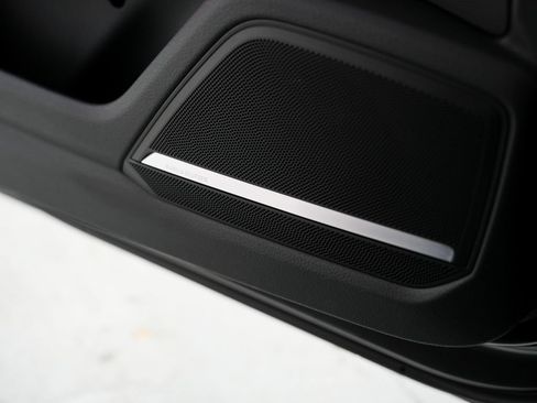 Used 2023 Audi RS 6 AWD/4WD image 36