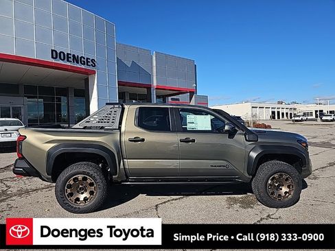 New 2025 Toyota Tacoma Trailhunter image 3