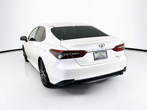 Used 2023 Toyota Camry XLE image 5