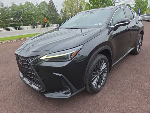 Certified 2023 Lexus NX 350 AWD w/ Vision Package image 7