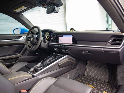 Used 2022 Porsche 911 Turbo S image 23