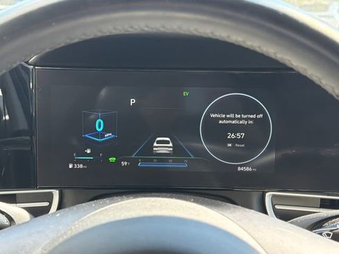 Used 2021 Hyundai Elantra Limited w/ Cargo Package image 18