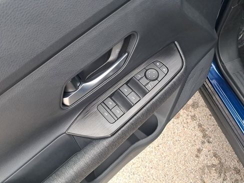 Used 2026 Nissan Kicks SV FWD image 13