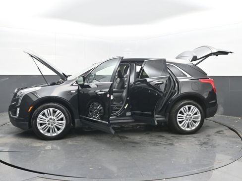 Used 2019 Cadillac XT5 Premium Luxury image 42