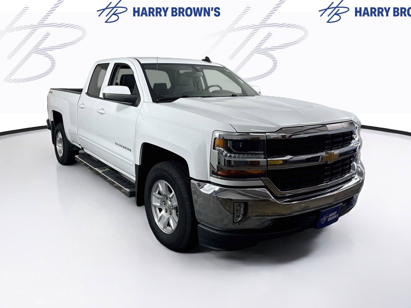 Used 2018 Chevrolet Silverado 1500 LT w/ All Star Edition AWD/4WD image 4