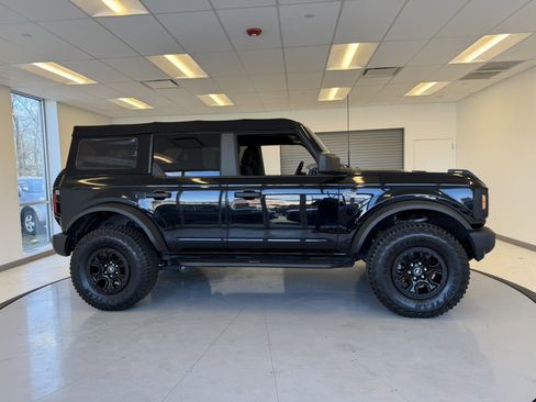 Used 2022 Ford Bronco Wildtrak image 58