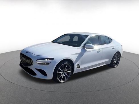 Used 2025 Genesis G70 2.5T AWD/4WD image 8