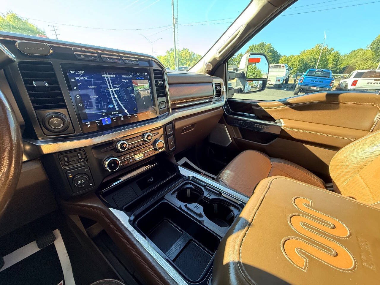 Used 2023 Ford F450 King Ranch w/ FX4 Off-Road Package AWD/4WD image 31