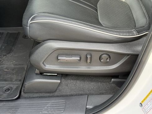 Used 2023 Honda Pilot Elite image 13