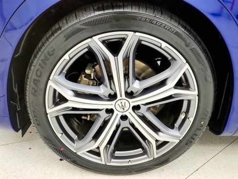 Used 2023 Maserati Levante GT AWD/4WD image 76
