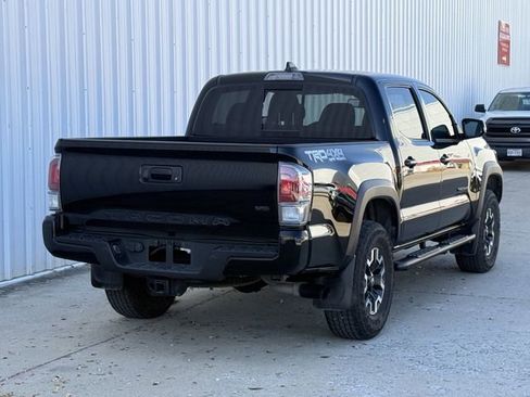 Used 2023 Toyota Tacoma TRD Off-Road w/ Technology Package image 4