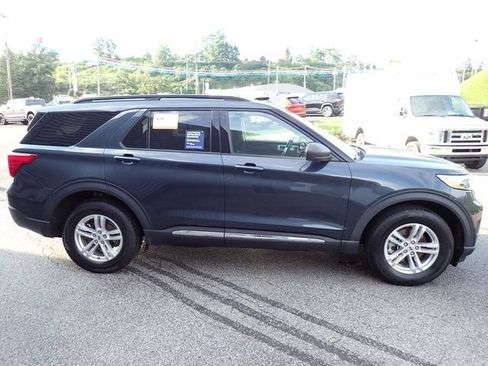 Certified 2023 Ford Explorer XLT w/ Equipment Group 202A AWD/4WD image 10