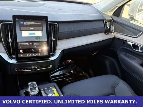 Certified 2025 Volvo XC90 B6 Plus image 15