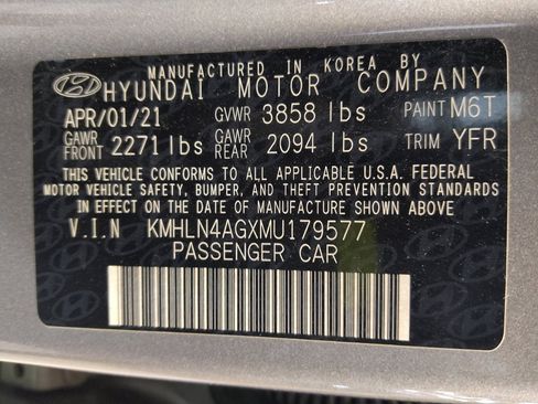 Used 2021 Hyundai Elantra SEL w/ Convenience + Premium Package FWD image 33