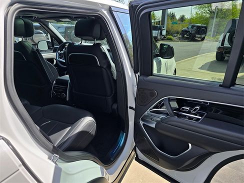 New 2025 Land Rover Range Rover Autobiography image 27