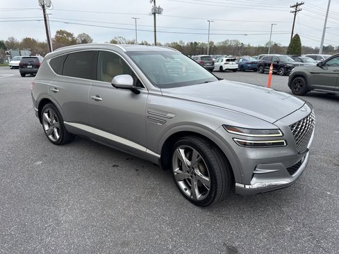 Used 2022 Genesis GV80 2.5T w/ Prestige Package 04 image 3