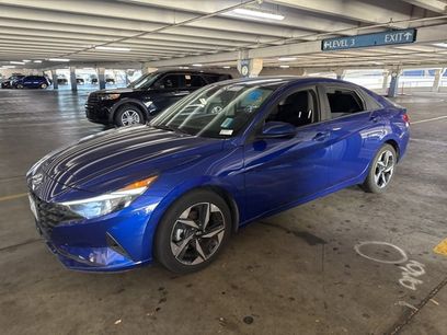 Certified 2023 Hyundai Elantra SEL w/ Convenience Package