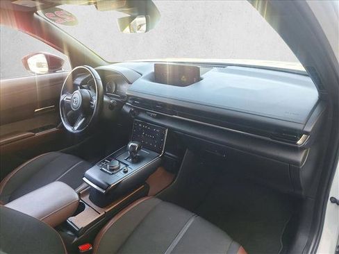 Used 2022 MAZDA MX-30 Electric w/ Premium Plus Pkg image 19