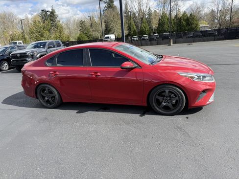 Used 2022 Kia Forte LXS w/ LXS Technology Package image 6