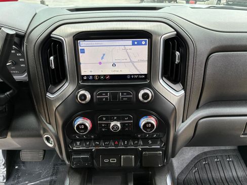 Used 2020 GMC Sierra 2500 Denali w/ Denali Ultimate Package AWD/4WD image 22