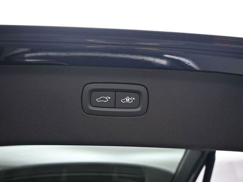 New 2026 Volvo XC90 B6 Plus w/ Protection Package Premier image 33