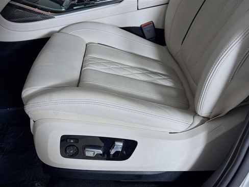 Used 2026 BMW X7 M60i w/ Executive Package AWD/4WD image 20