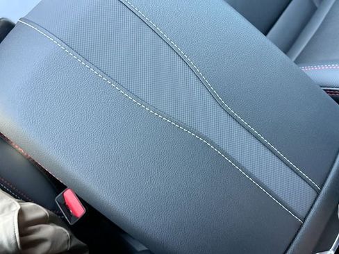 Used 2026 Chevrolet Traverse RS image 24