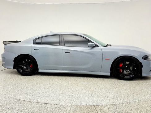 Used 2021 Dodge Charger Scat Pack w/ Navigation & Travel Group RWD image 4