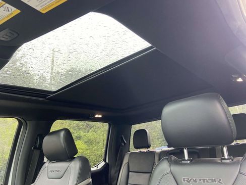 Used 2018 Ford F150 Raptor w/ Equipment Group 802A Luxury AWD/4WD image 20