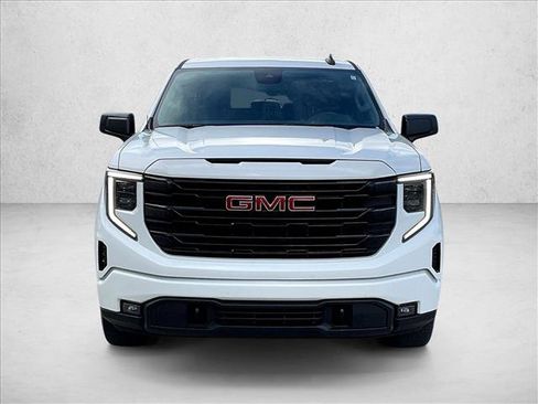 Used 2024 GMC Sierra 1500 Elevation AWD/4WD image 2