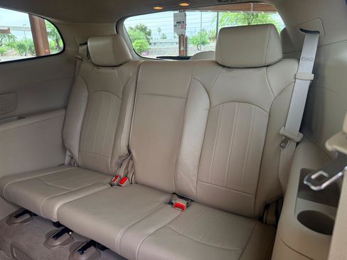 Used 2008 Buick Enclave CXL w/ Entertainment Package #3 FWD image 11