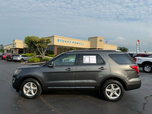 Certified 2017 Ford Explorer XLT AWD/4WD image 26